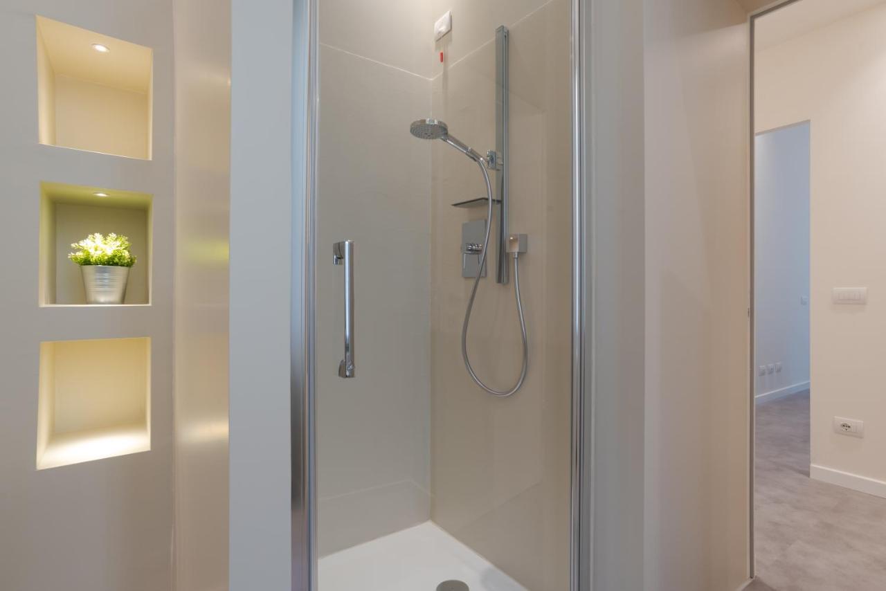 Suite Del Vescovo - By Myhomeincomo Bagian luar foto