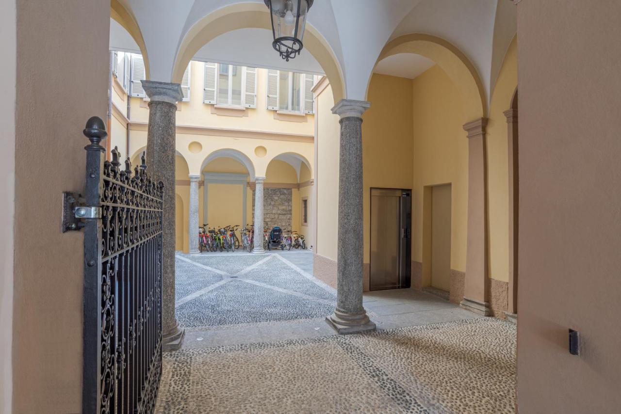 Suite Del Vescovo - By Myhomeincomo Bagian luar foto