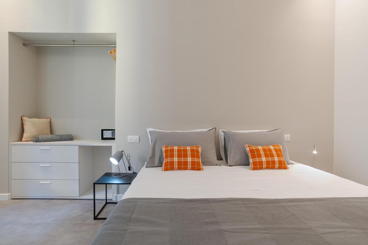 Suite Del Vescovo - By Myhomeincomo Bagian luar foto