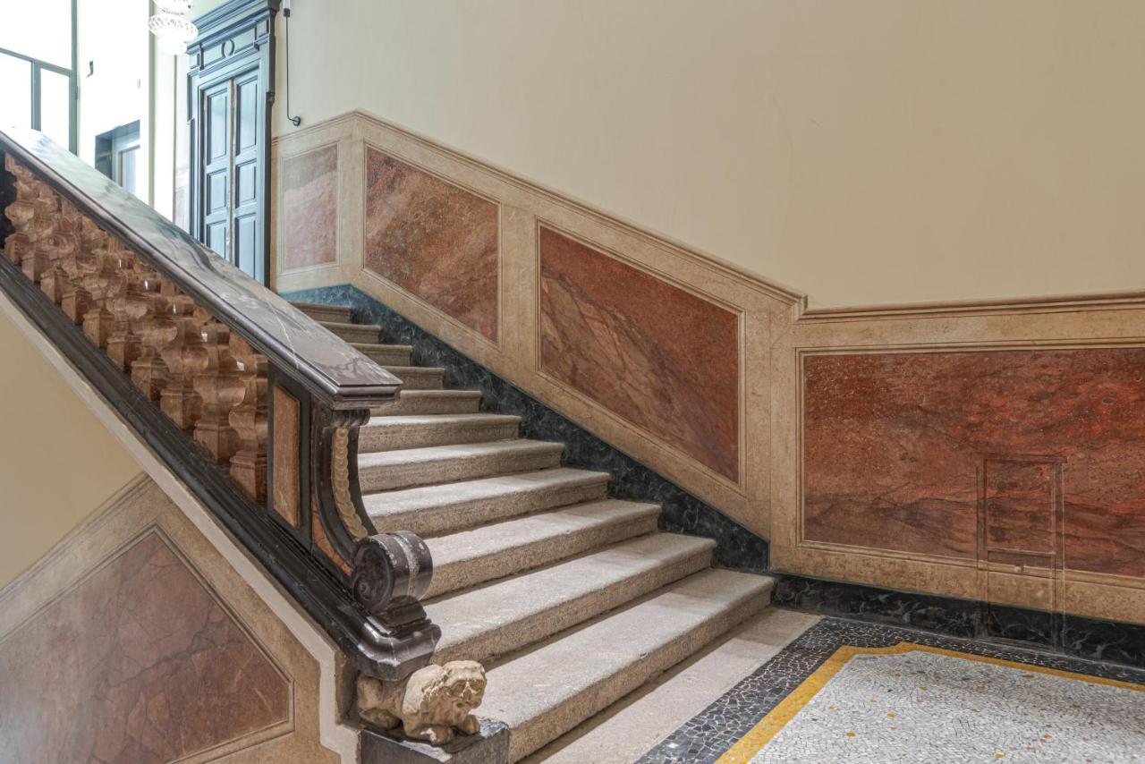 Suite Del Vescovo - By Myhomeincomo Bagian luar foto